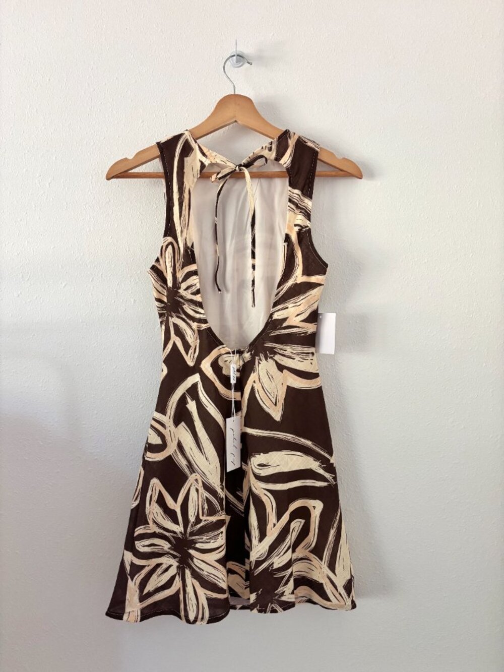 NWT Brown/Cream Backless Mini Dress - Picture 11 of 16